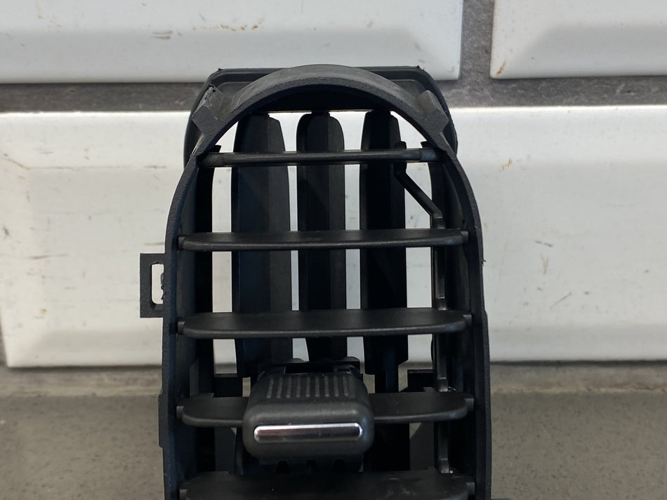 05-13 Chevy Corvette C6 Driver Left LH Dash Air Vent OEM
