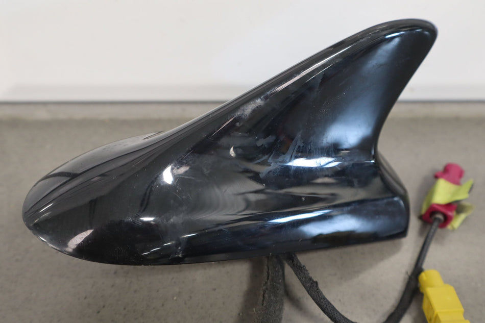 2013 Chevrolet Camaro- Antenna