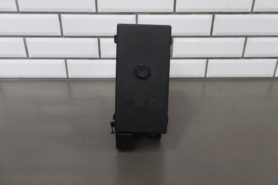 2003 Chevrolet Corvette C5 Engine Fuse Box 10316193