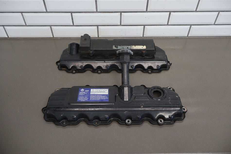 2004-2007 Ford F250 F350 6.0L Powerstroke Diesel Valve Covers Pair Left Right