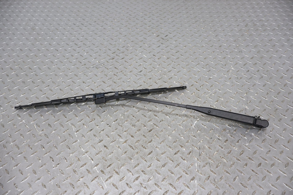 1994-98 Ford Mustang SN95 Wiper Arm Pair