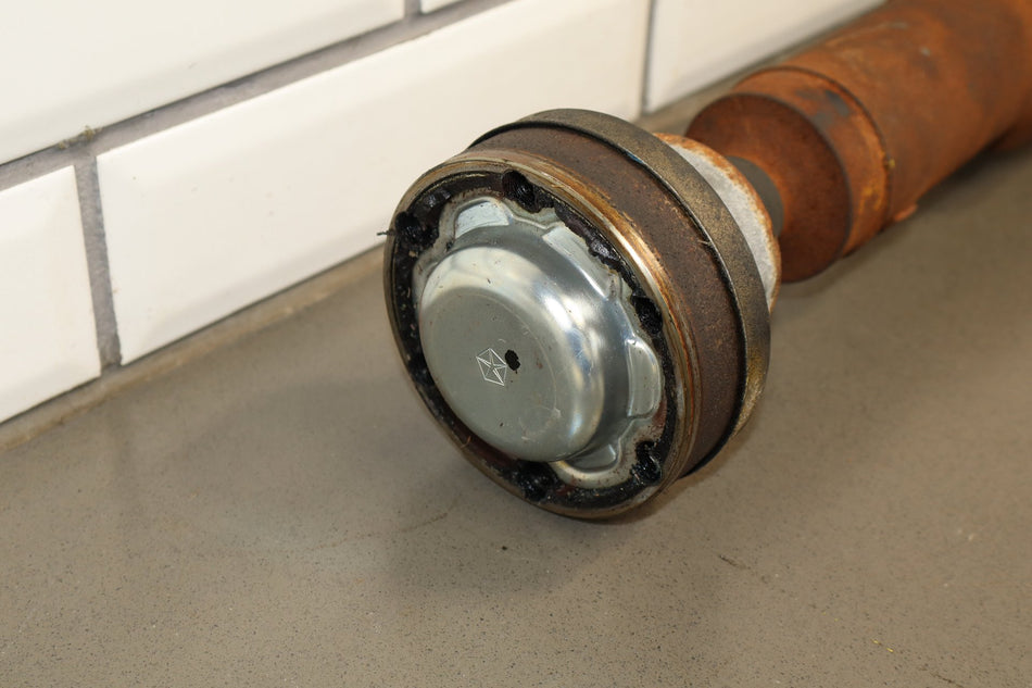 2014 Jeep Grand Cherokee Limited WK2 3.0LL Diesel Rear Drive Shaft