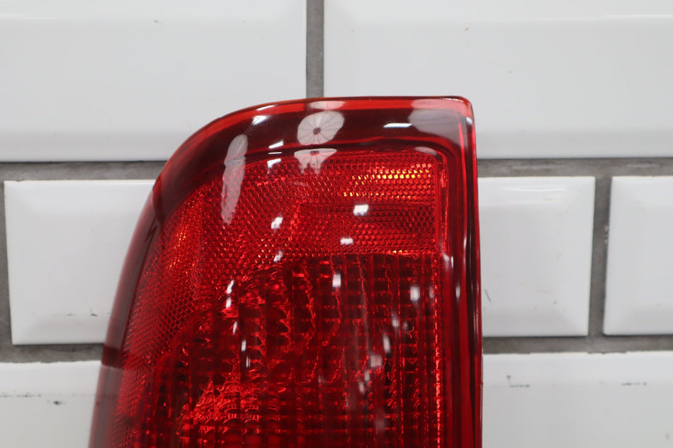 2004 Ford F-250 Super Duty- Left Tail Light