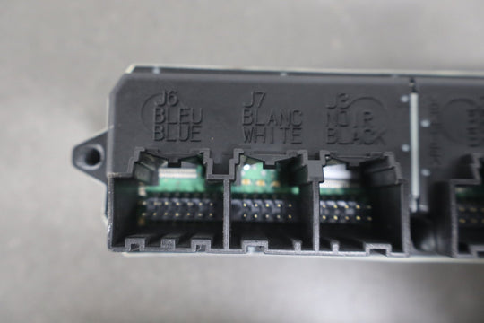 47400586