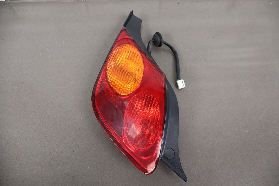 02-05 Lexus SC430 Z40 Halogen Taillight Set Trunk Markers