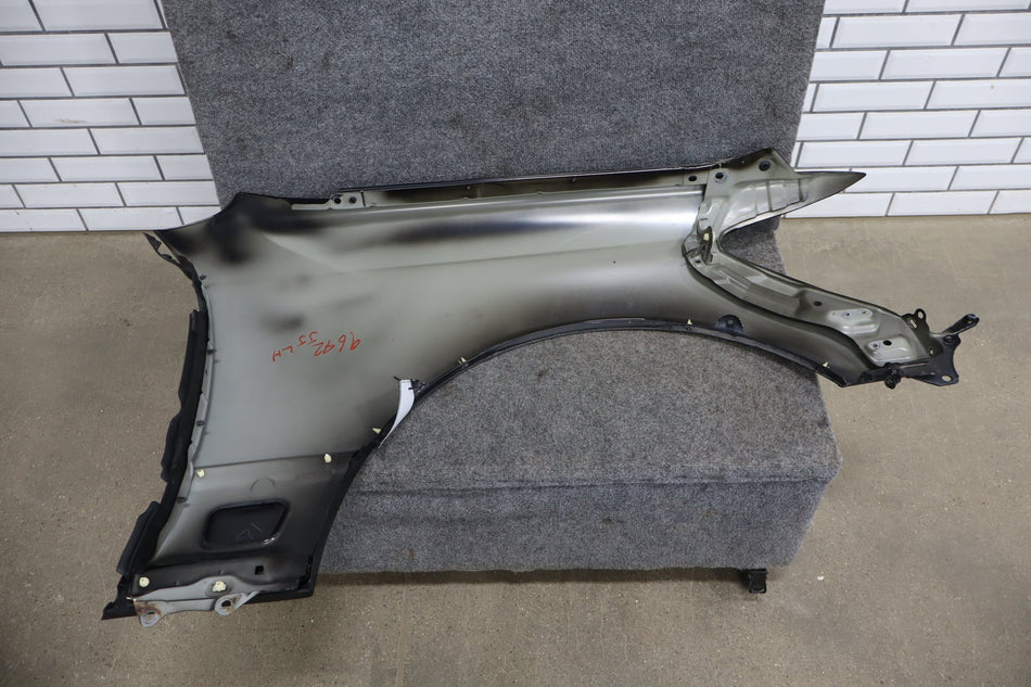 2006 Lexus LS430 Left Fender black onyx 202