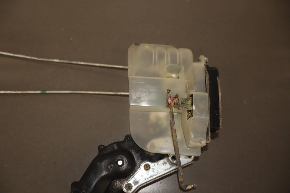 1991 Toyota Land Cruiser Left Rear Door Latch