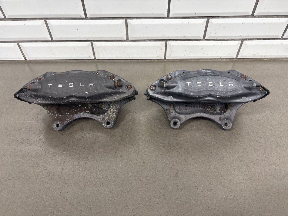 12-20 Tesla Model S Front Brembo Brake Caliper Set Left/Right OEM 4 Piston
