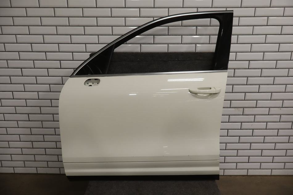 2011 Porsche Cayenne 958- Left Front Door