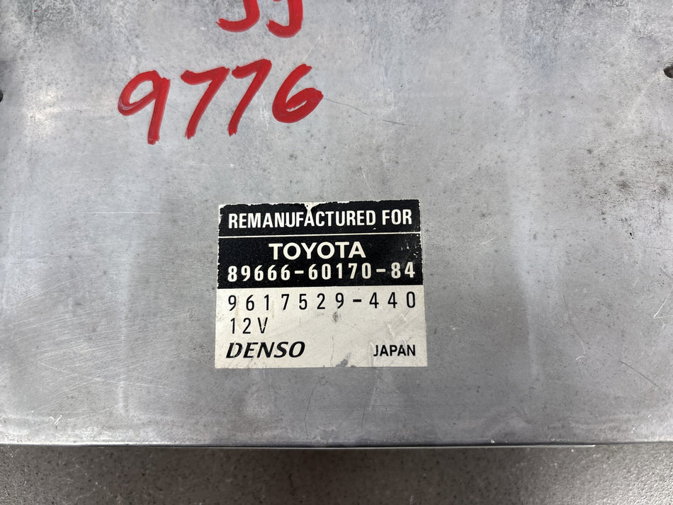 2000 Toyota Land Cruiser LX470 4.7L 2UZ-FE Engine Computer ECM 89666-60170