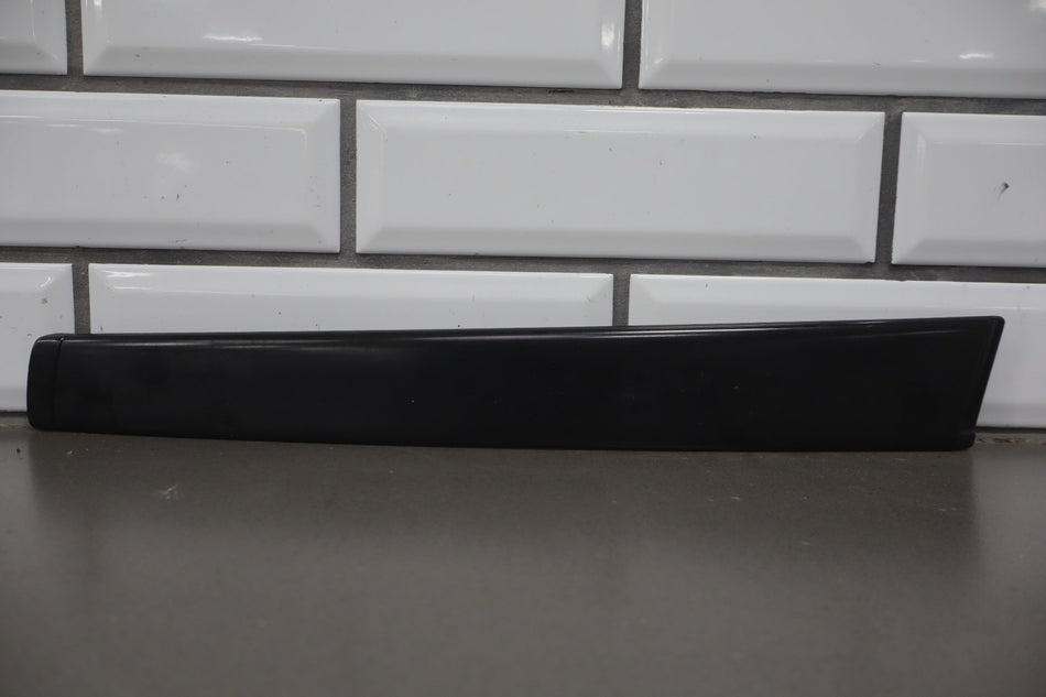 2004-2006 Pontiac GTO - Exterior Driver Left B Pillar Trim 92093111