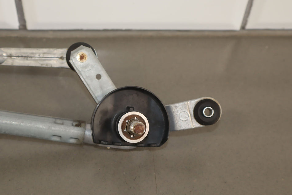 2017 Fiat 124 Spider- Wiper Linkage
