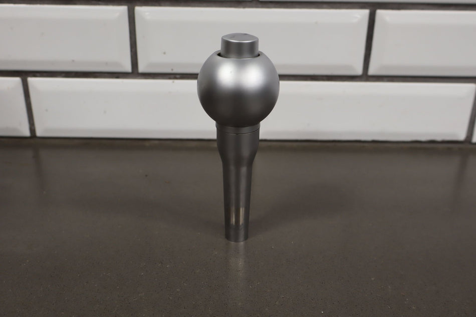 2005 Chevrolet SSR- Shift Knob