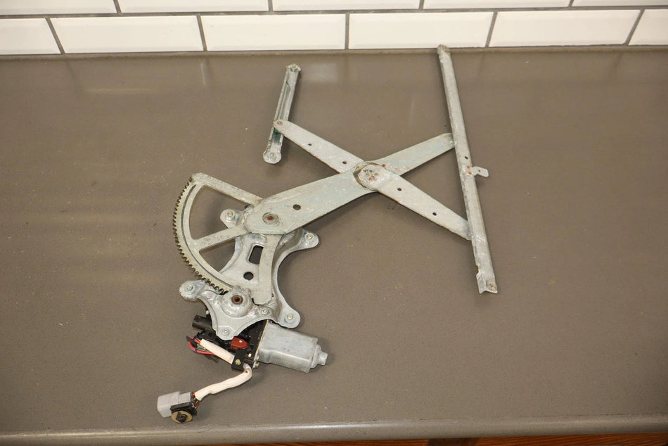 Right Front Door Regulator, 2005, Lexus, LX470