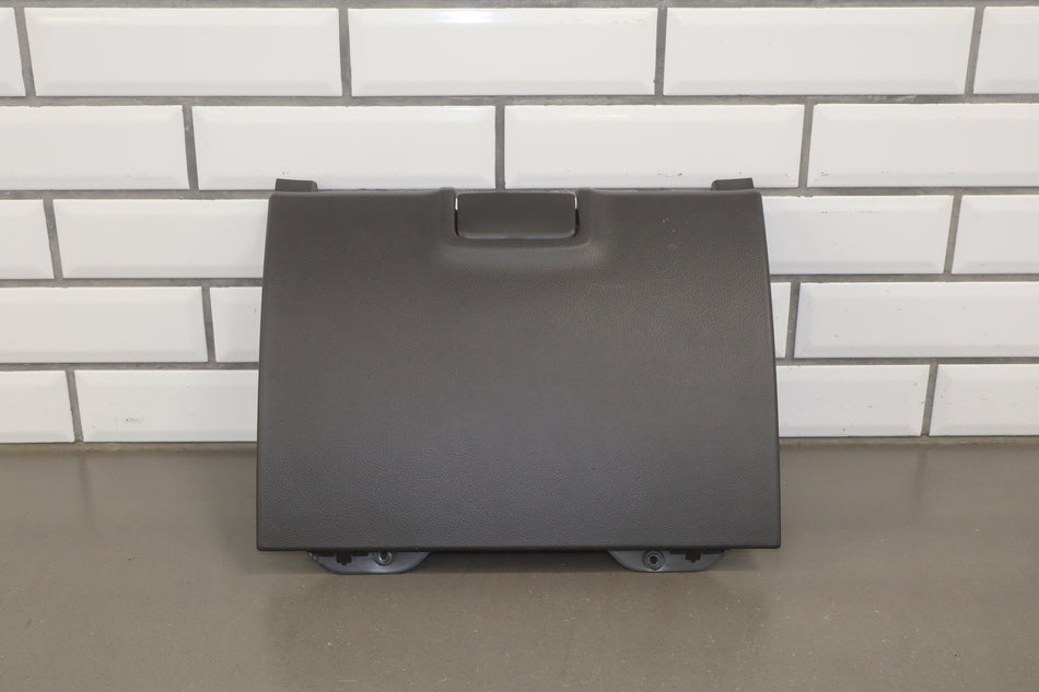 2014-2018 GMC Sierra 1500 SLT Glove Box Jet Black H2U