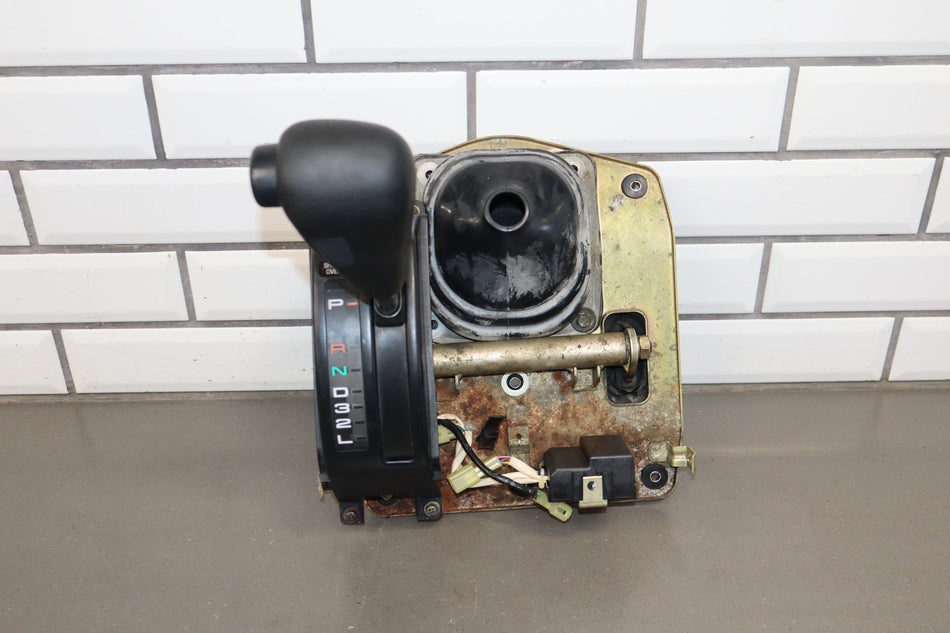 1991-1997 Toyota Land Cruiser Lexus LX450 FZJ80 - Floor Shifter