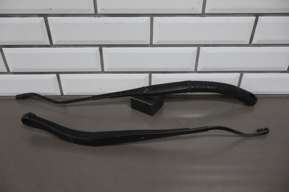 2004 Pontiac GTO- Wiper Arm Pair