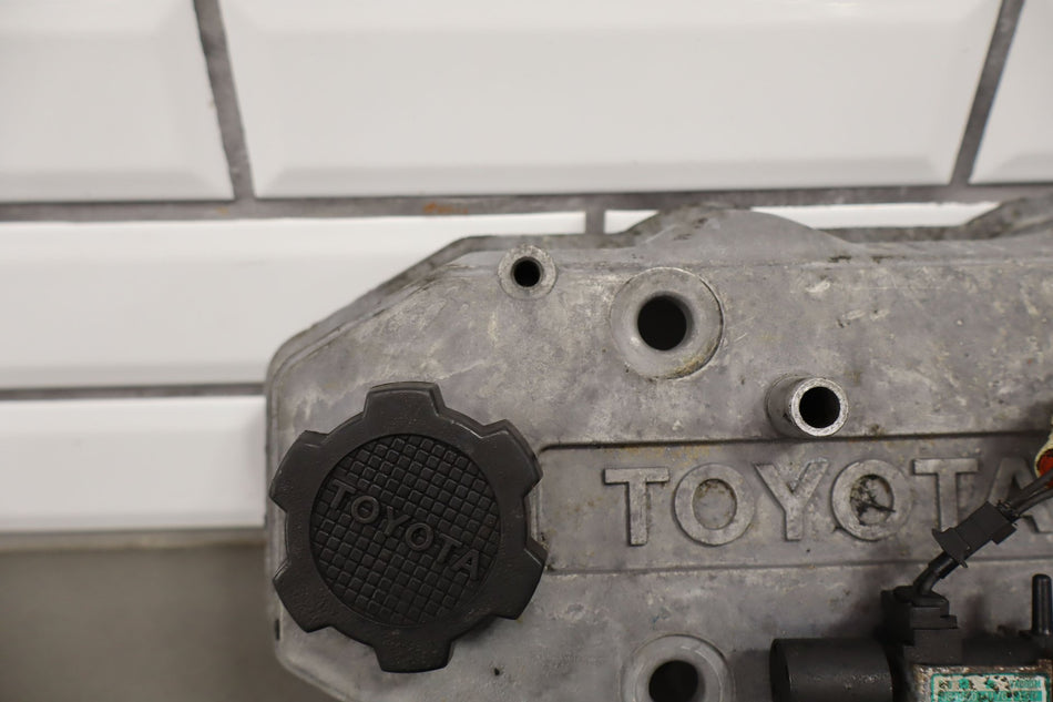 1985 Toyota Celica- Valve Cover