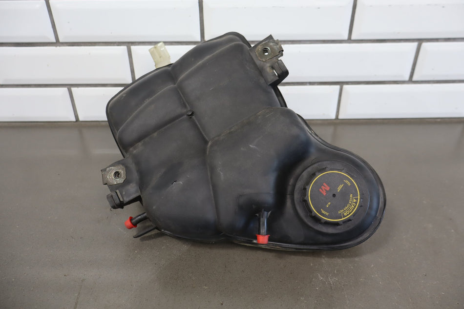 2003-2004 Ford F250 F350 6.0L Powerstroke Coolant Degas Bottle Assembly