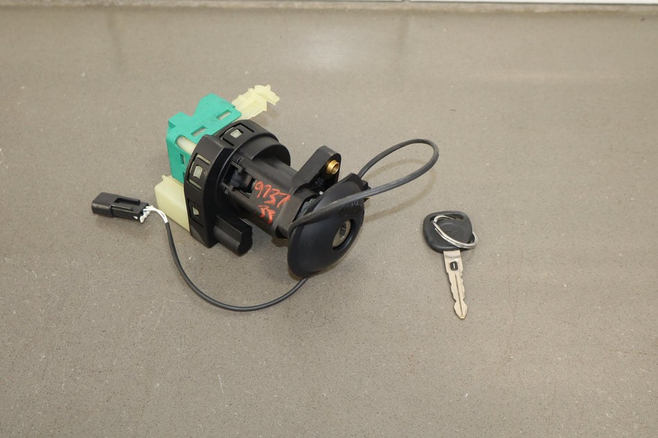 1997-2004 Chevrolet Corvette C5 Cylinder and Key Set