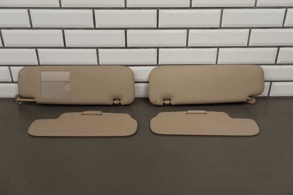 2000-2002 Toyota Land Cruiser Lexus LX470 J100 - Sun Visor Pair Ivory