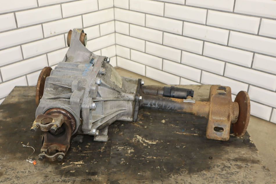 1998 Chevrolet Suburban 1500 Differential Carrier Assembly