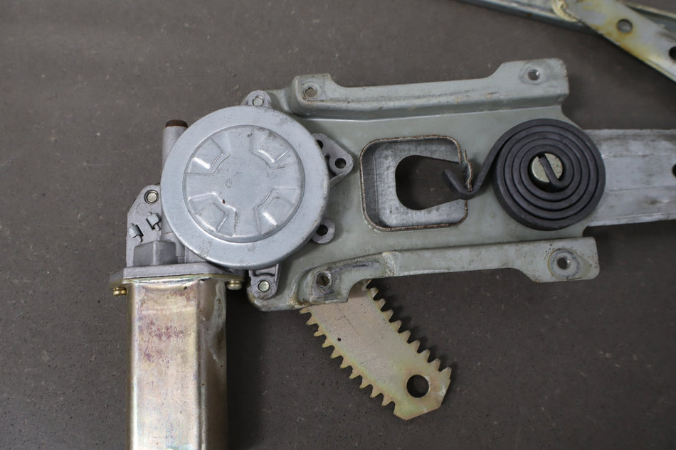 1984 Nissan 300ZX Right Front Door Regulator OEM