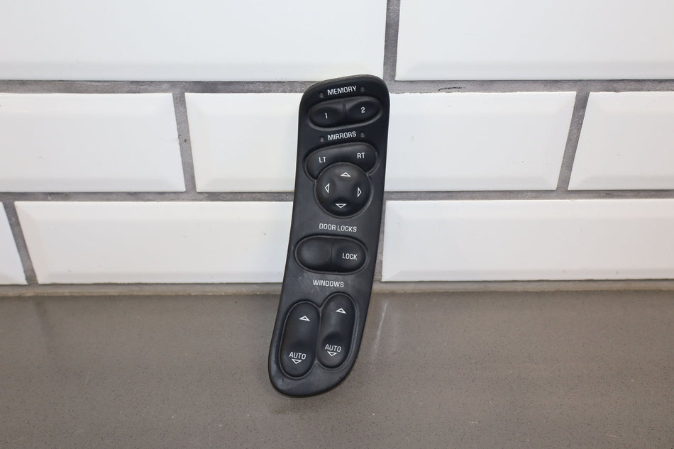 2003 Chevrolet Corvette- Front Door Switch