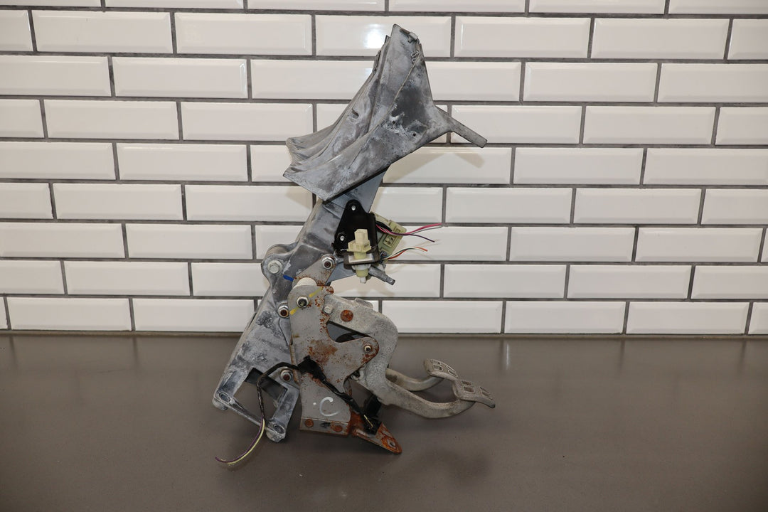 47342834