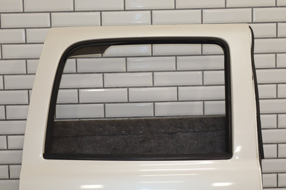 2005 Cadillac Escalade ESV gmt800- Right Rear Door