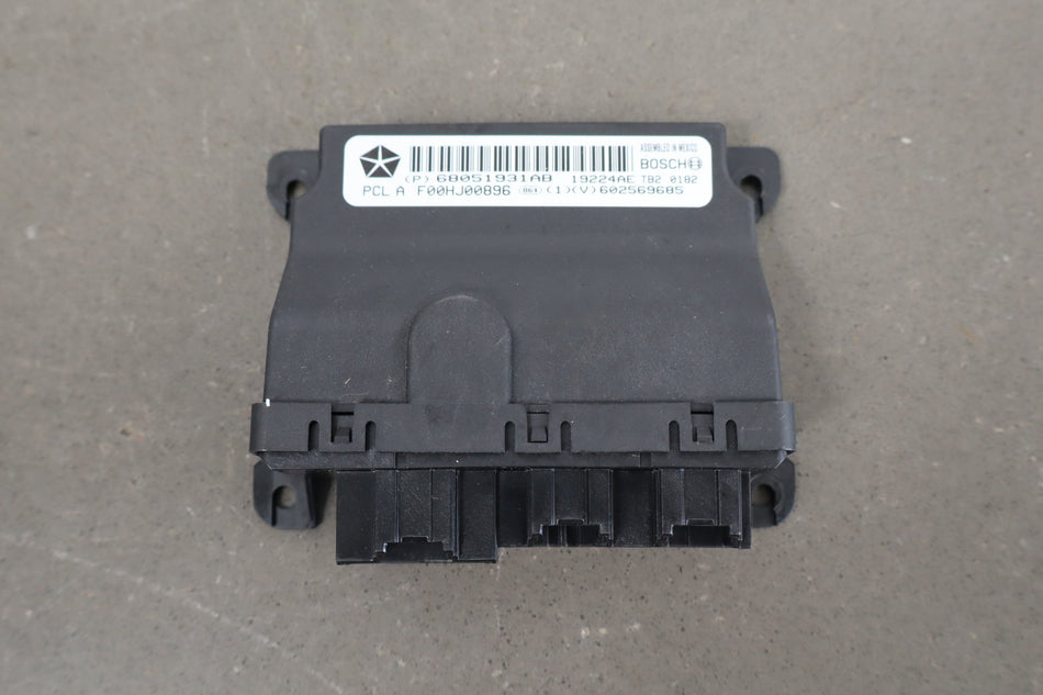 2011-14 Dodge Challenger RH Door Control Module 68051931AB