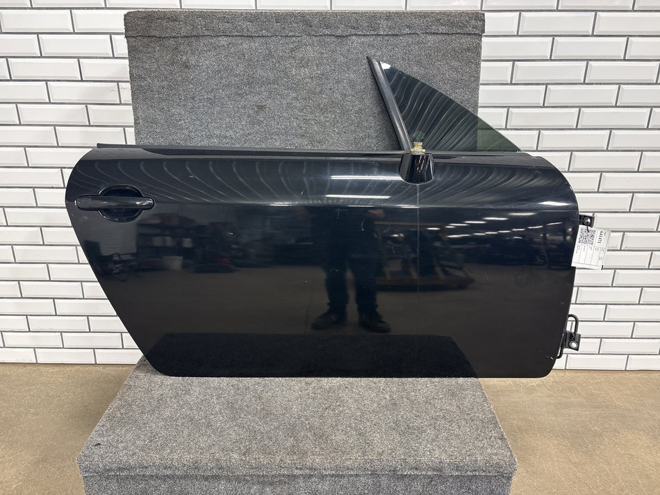 00-06 Audi TT Quattro Coupe 8N Passenger Right RH Front Door Shell Glass Black
