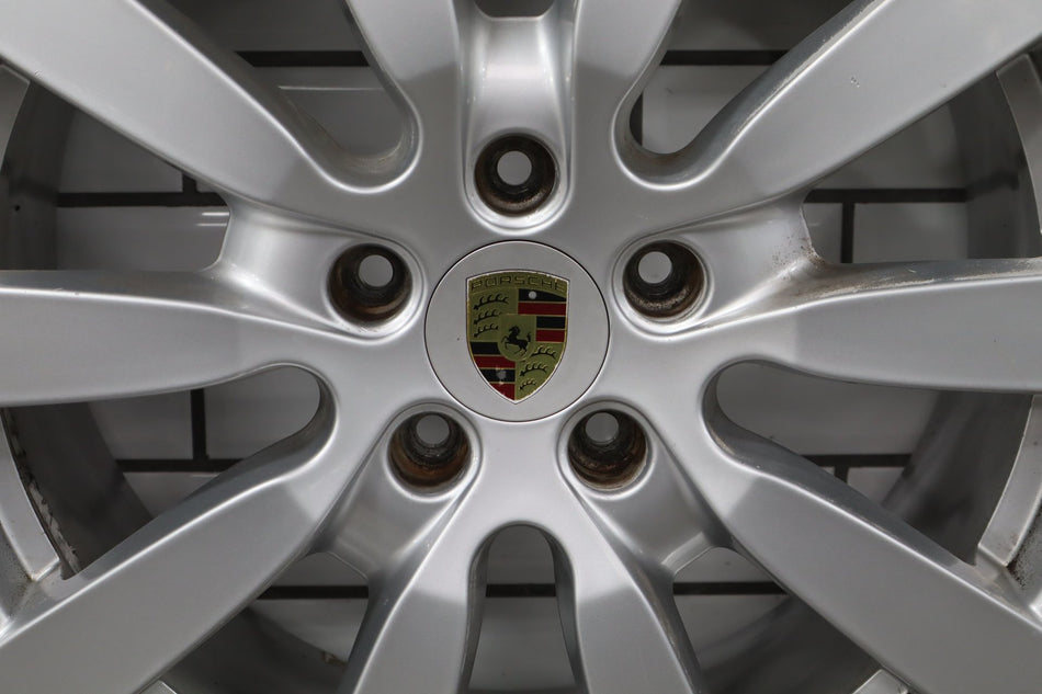 2011 Porsche Cayenne Alloy Wheel OEM