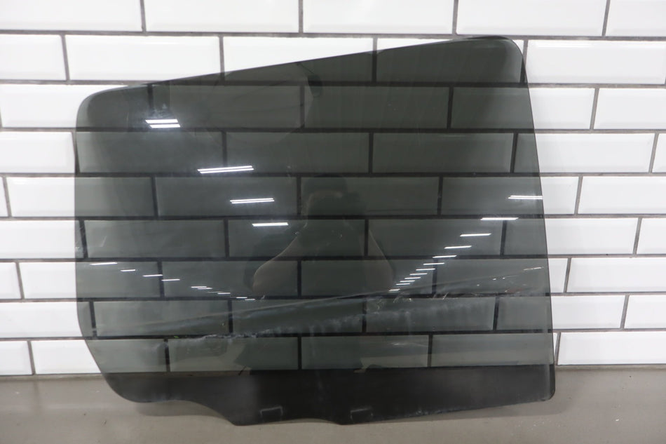 2003-2009 Hummer H2 Right Rear Door Window 15189211 OEM