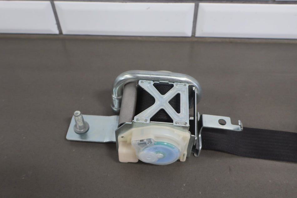 12-20 Tesla Model S Passenger Right Front Seat Belt Retractor