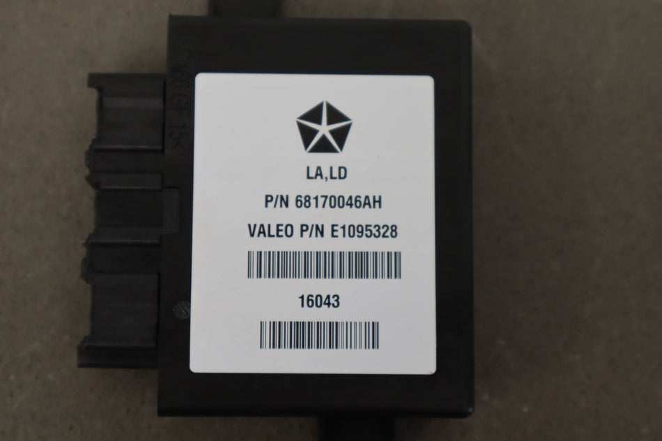 15-16 Dodge Charger Challenger Park Assist Module 68170046AH OEM