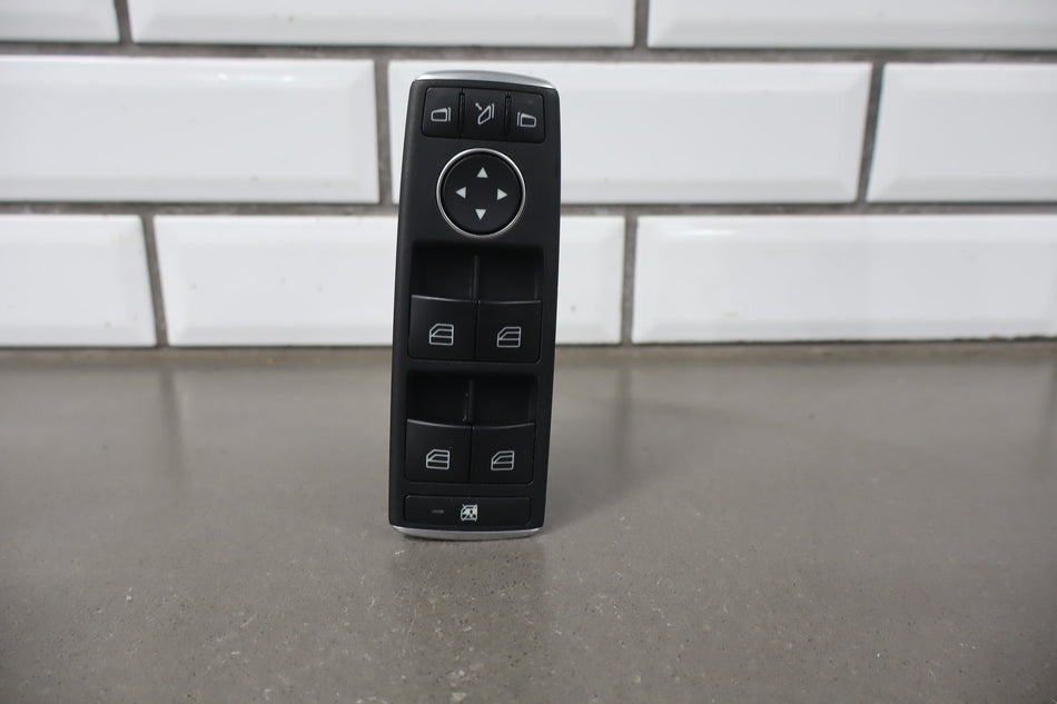 2018 Tesla Model X- Left Front Window Switch