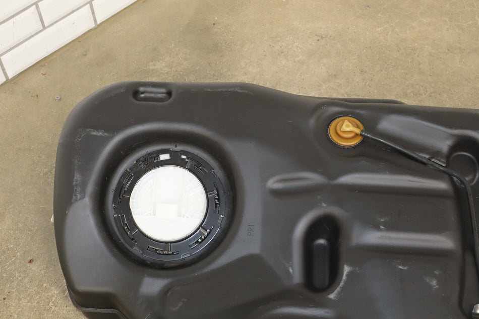2008-2010 Dodge Challenger Fuel Tank 05135172AD OEM 6.1L Hemi V8