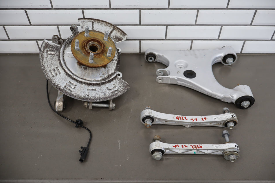 12-20 Telsa Model S Left Rear Suspension Knuckle Control Arms Spindle