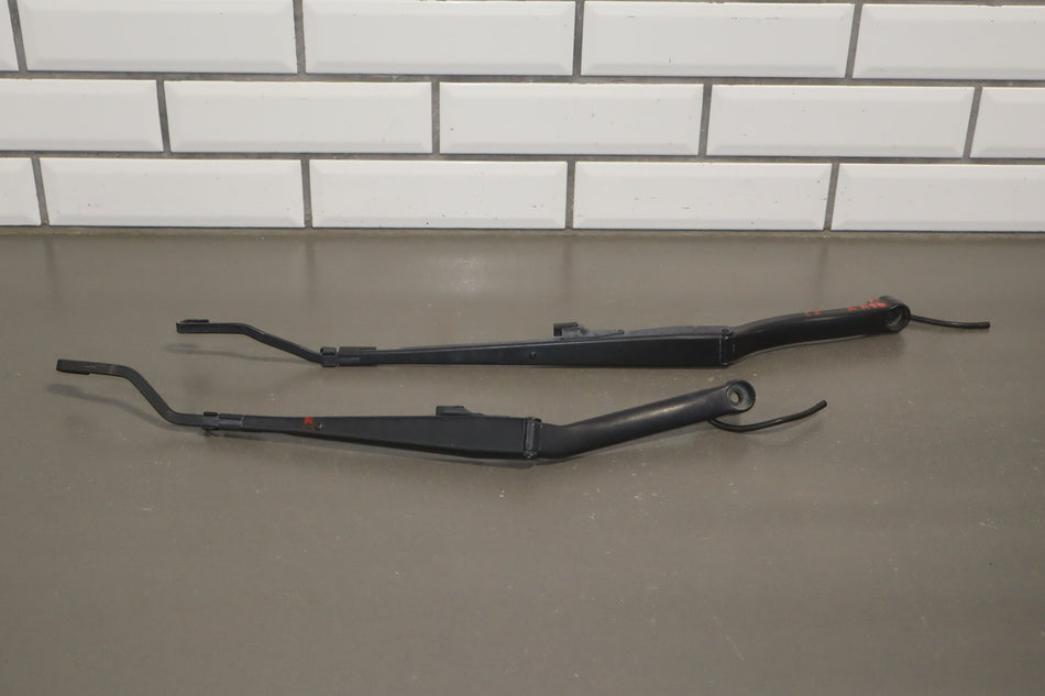 1997-2004 Chevrolet Corvette C5 Wiper Arm LH &amp; RH Pair
