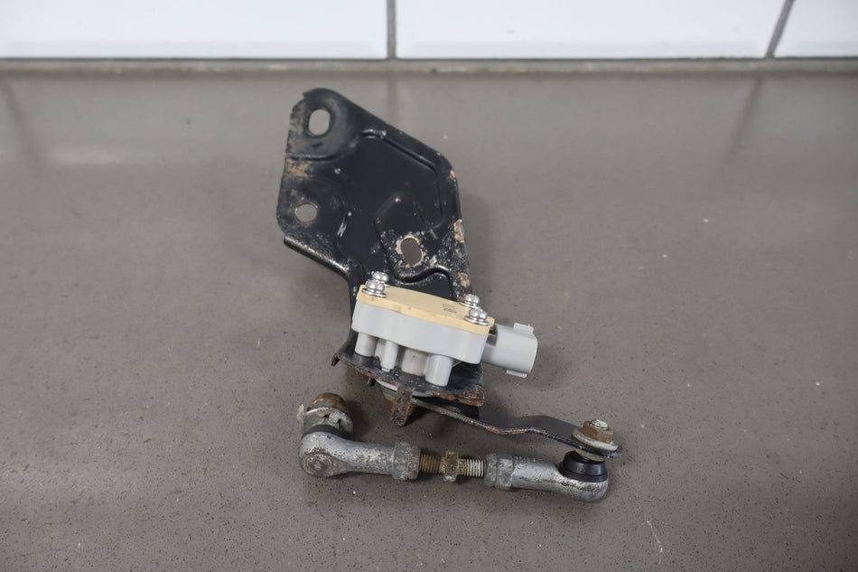 2005 Lexus GX470 Misc Suspension Parts OEM