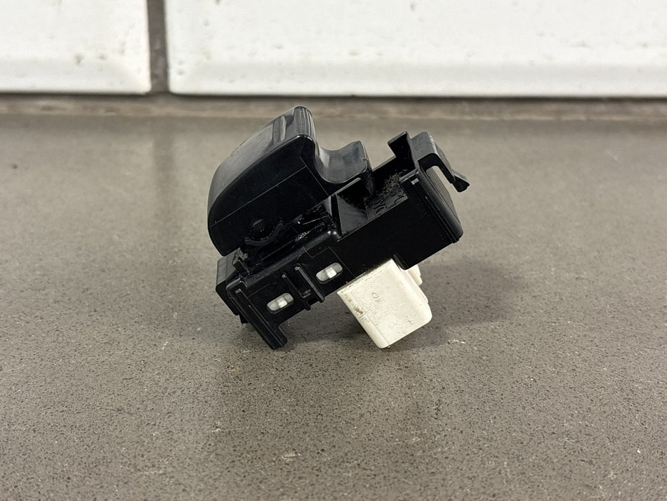 00-05 Toyota MR2 Spyder (ZZW30) Right Passenger Power Window Switch OEM