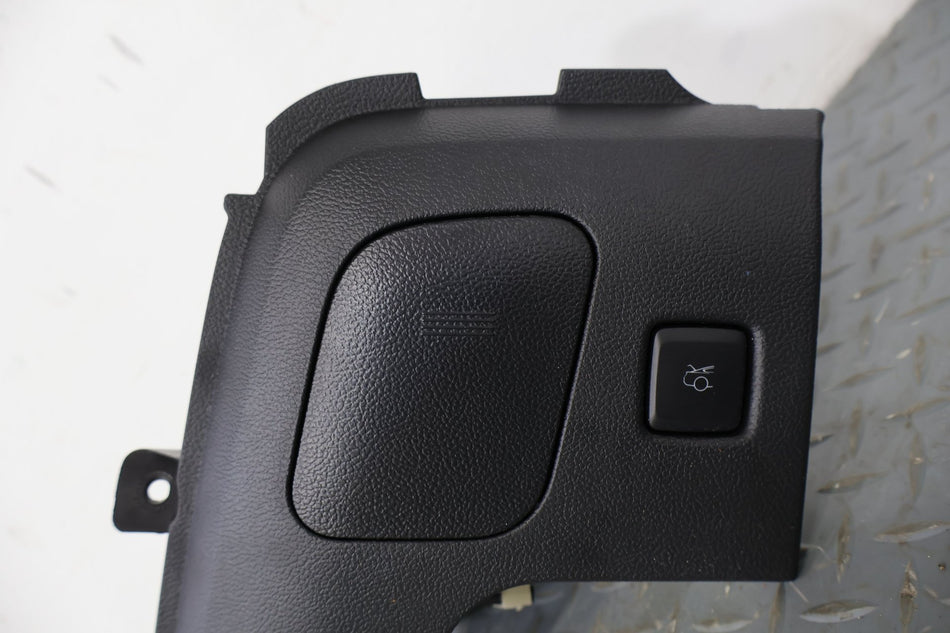 15-23 Ford Mustang S550 Right Dash Cubby Trim (Ebony)