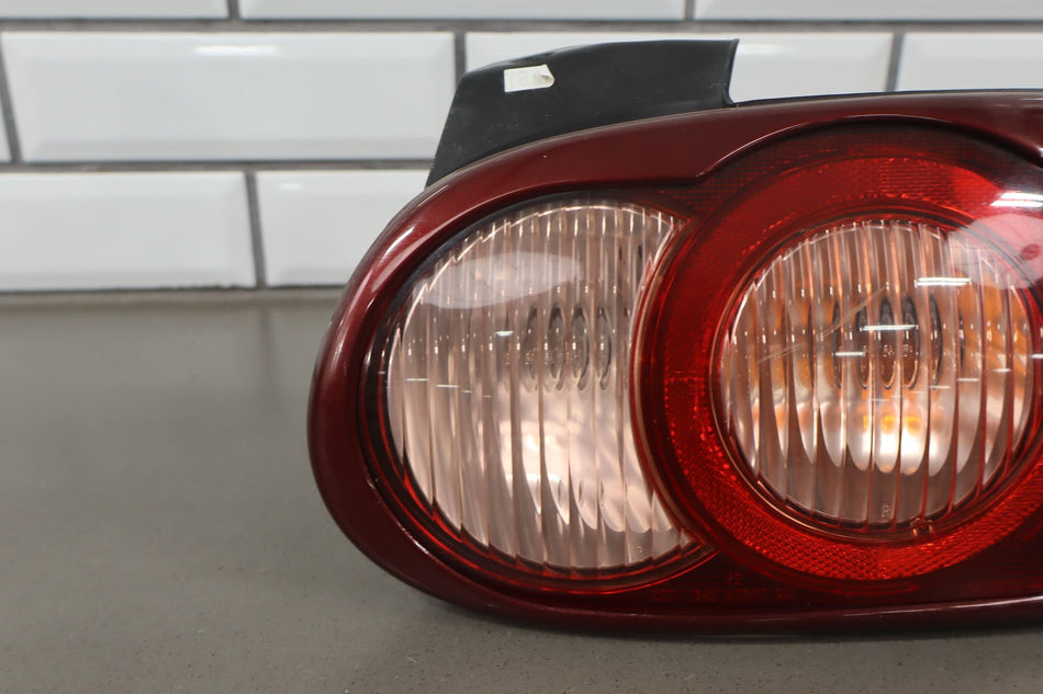 2003 Mazda MX-5 Miata Right Tail Light N06651150
