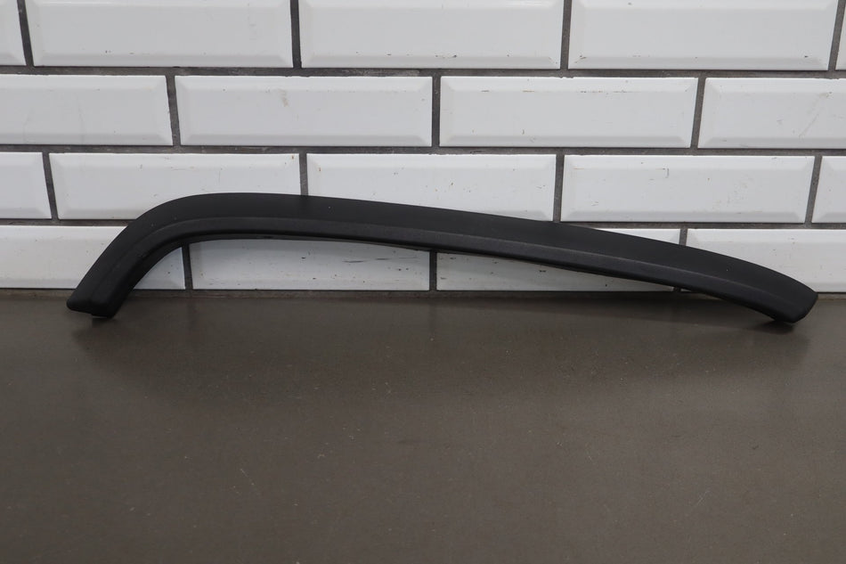 2003-2007 Hummer H2 Left Front Wheel Arch Moulding Stealth Gray 46
