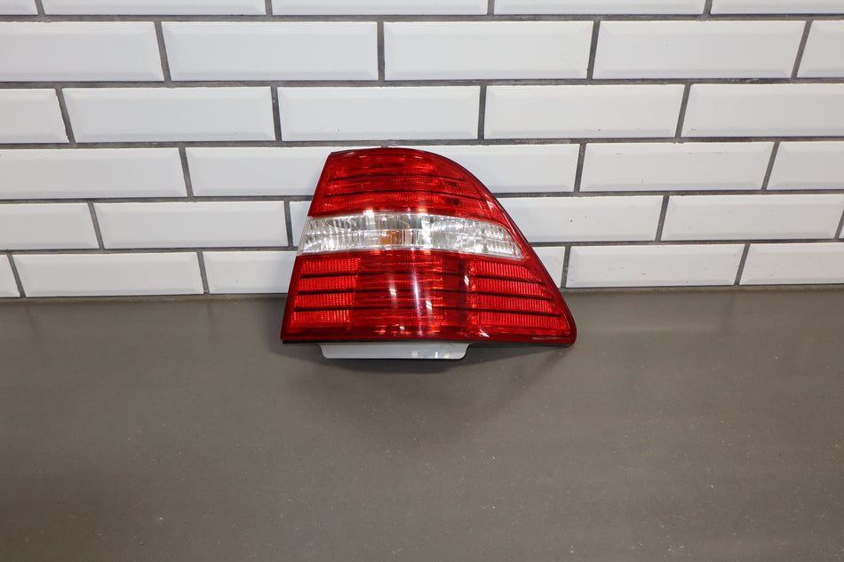 2006 Lexus LS430 Right Tail Light OEM