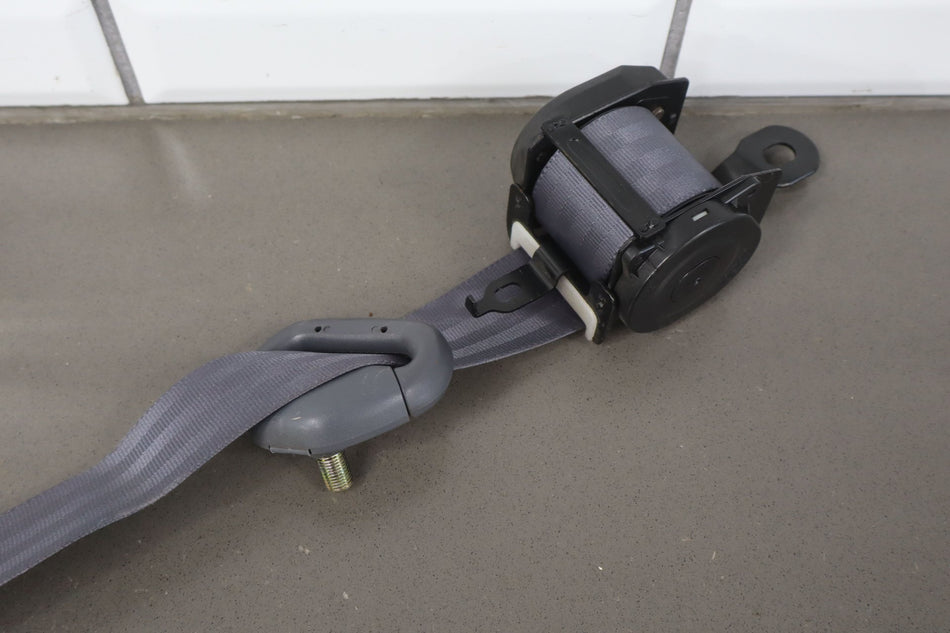 1991 Toyota Land Cruiser Rear Seat Belt OEM