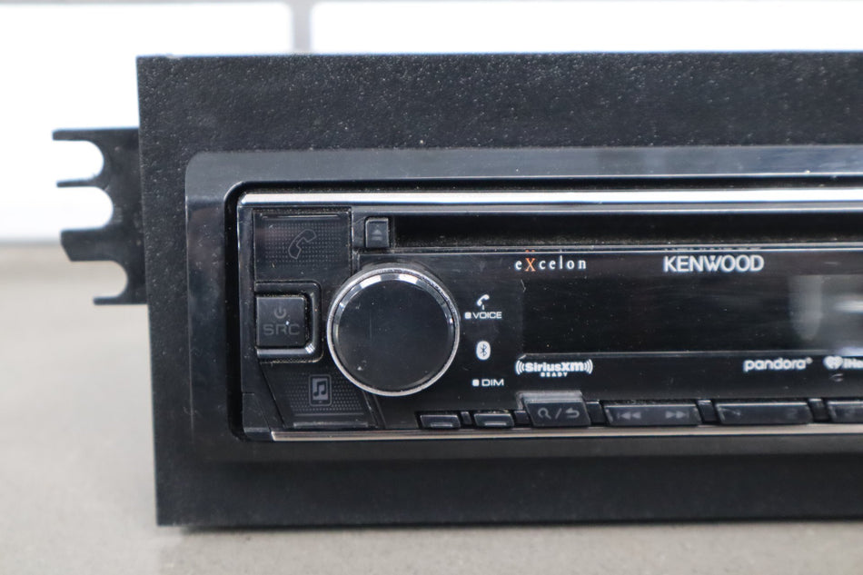 Kenwood KDC-X303 Single DIN Radio