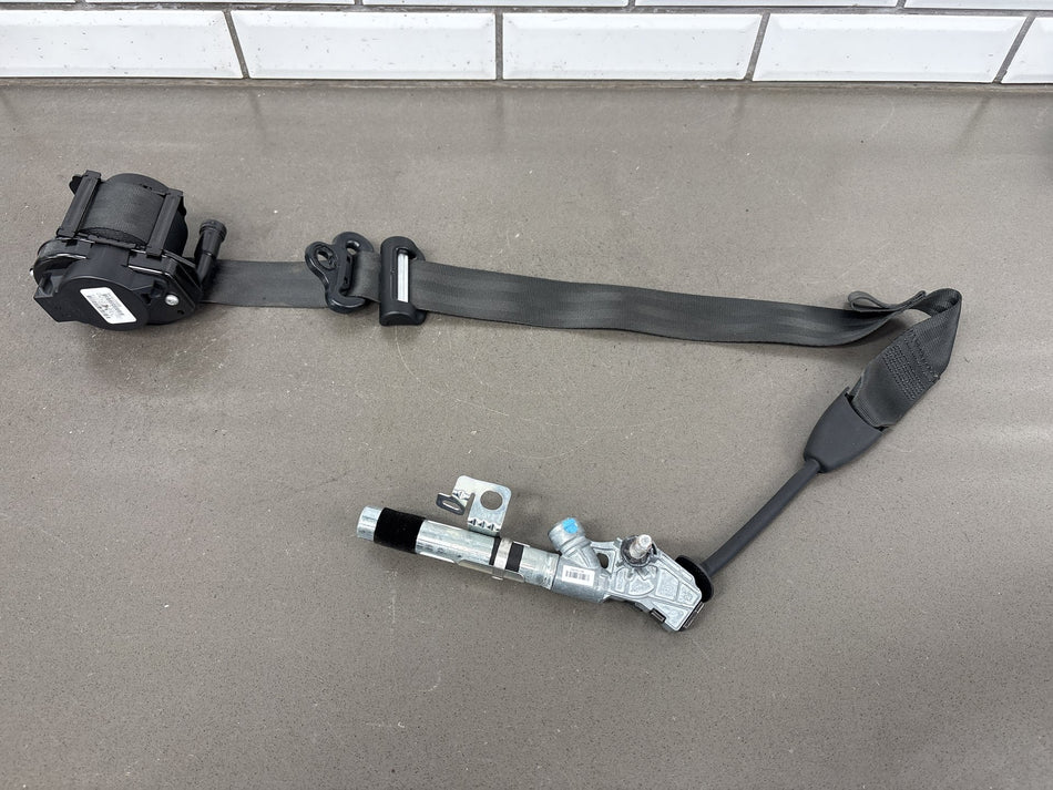 2022 Ford Mustang GT Right Front Seat Belt Retractor Ebony 51