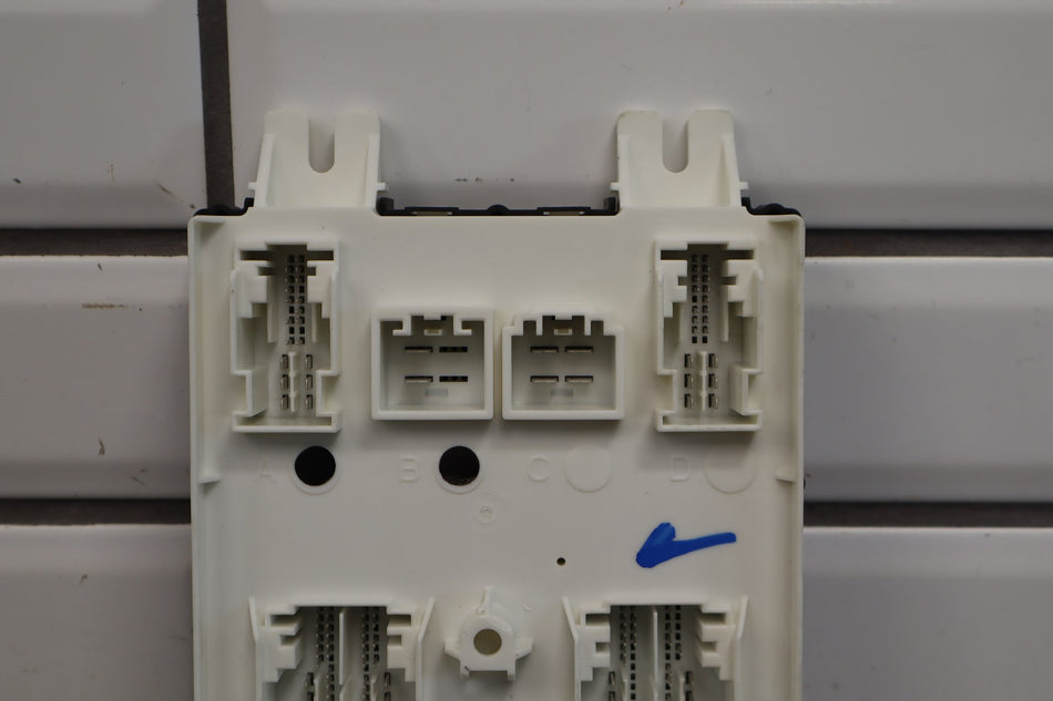 14-16 Jeep Grand Cherokee WK2 Body Control Module BCM